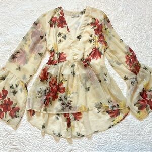 Women's Arkitect Floral Flowy Blouse Size M